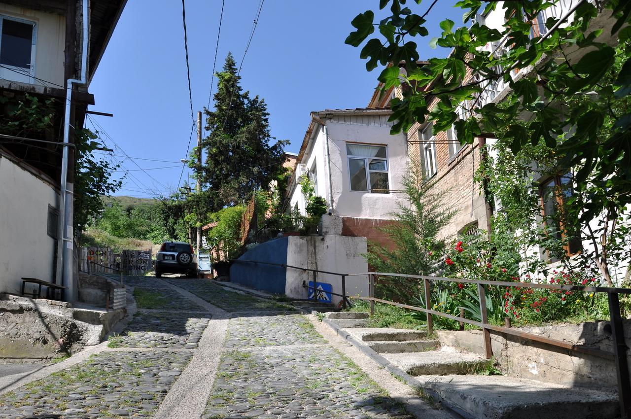 M42 Hostel Tiflis Dış mekan fotoğraf